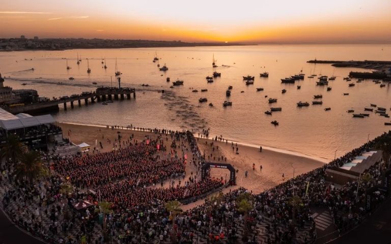 Salida del IRONMAN Portugal-Cascais en la costa portuguesa