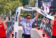 ALT: Federico Scarabino cruza la meta del IRONMAN Maryland 2026