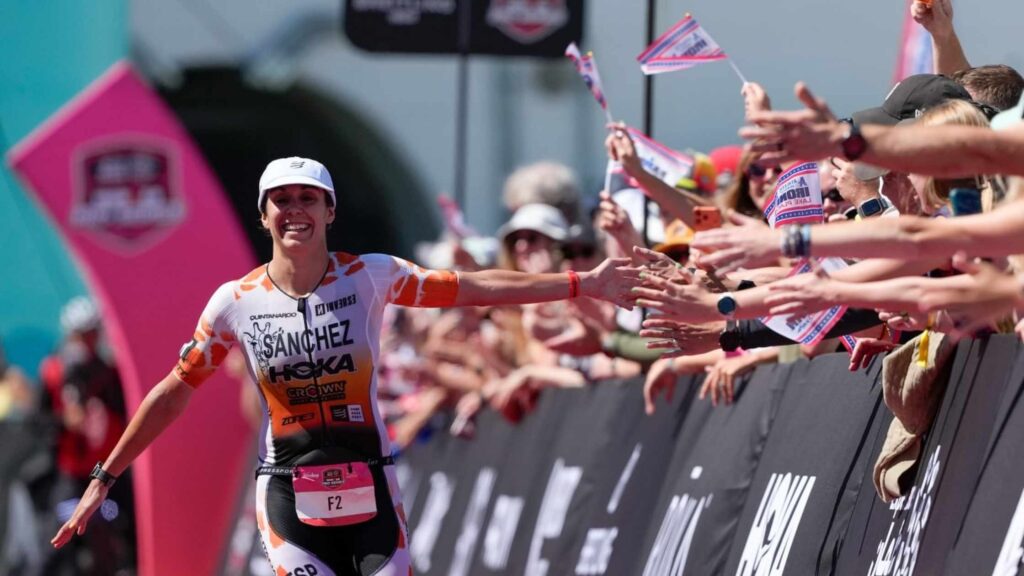Marta Sánchez durante una competición IRONMAN en 2026
