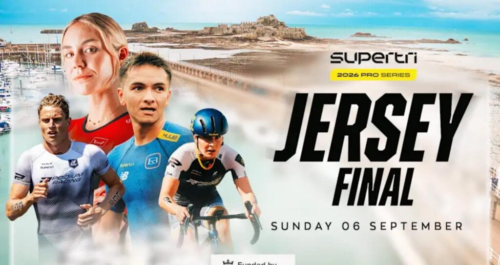 Creatividad oficial de la final de Supertri Jersey 2026 con varios triatletas y el paisaje de Jersey