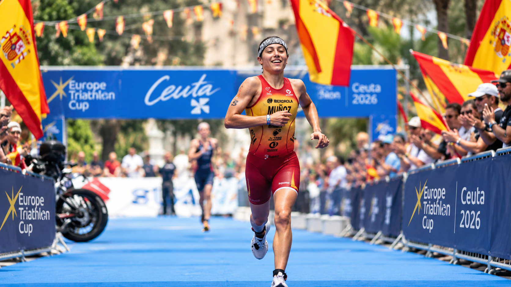 Marina Muñoz durante la Copa de Europa de Triatlón de Ceuta 2026